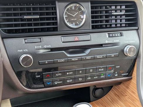 Used 2018 Lexus RX 350L image 16