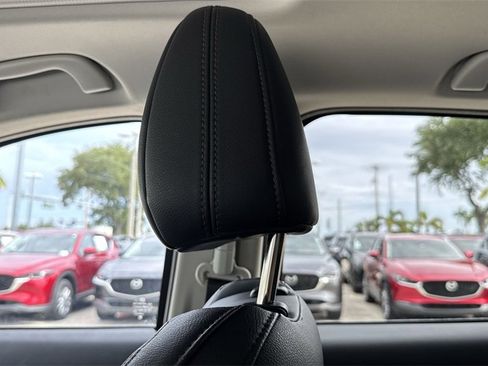 Certified 2022 MAZDA CX-5 AWD 2.5 S w/ Premium Package image 17