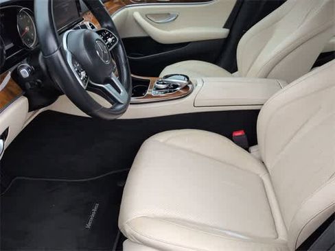 Used 2019 Mercedes-Benz E 300 image 17