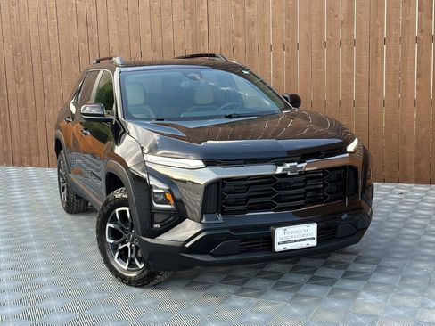 Used 2025 Chevrolet Equinox ACTIV image 11