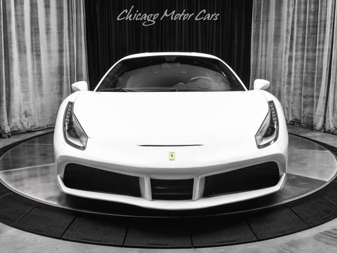 Used 2019 Ferrari 488 GTB image 7