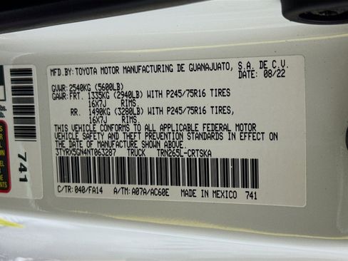 Used 2022 Toyota Tacoma SR image 40