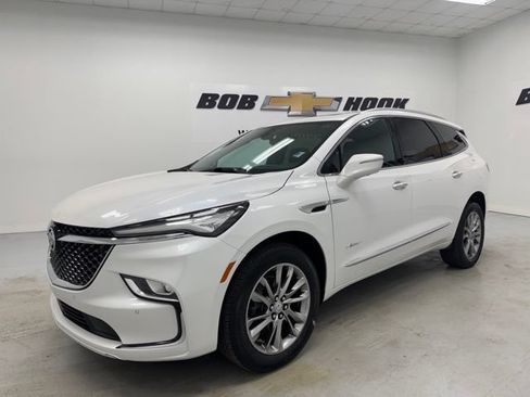 Used 2023 Buick Enclave Avenir AWD/4WD image 1