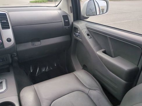 Certified 2021 Nissan Frontier PRO-4X w/ Pro-4x Utility Package image 17