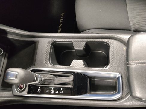 Used 2025 Nissan Sentra SV FWD image 26