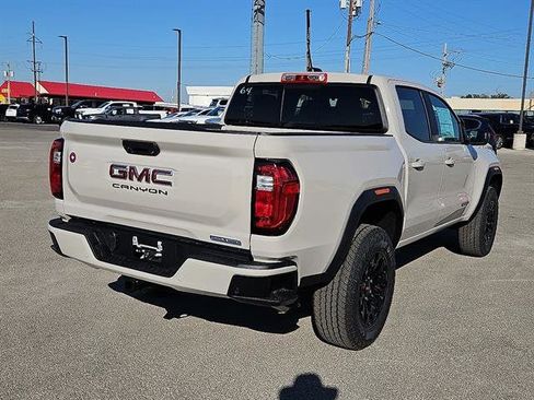 New 2026 GMC Canyon Elevation w/ Convenience Package image 5