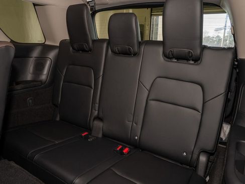 New 2026 Nissan Pathfinder Platinum image 22