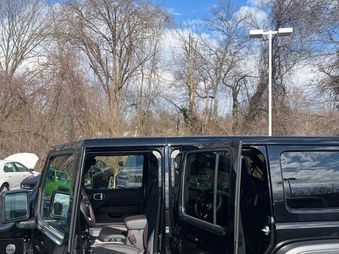 New 2026 Jeep Wrangler Unlimited Rubicon 392 image 23