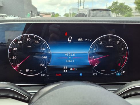 Used 2025 Mercedes-Benz GLS 450 4MATIC image 17