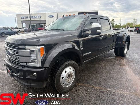 Used 2019 Ford F450 Platinum w/ Platinum Ultimate Package AWD/4WD image 1
