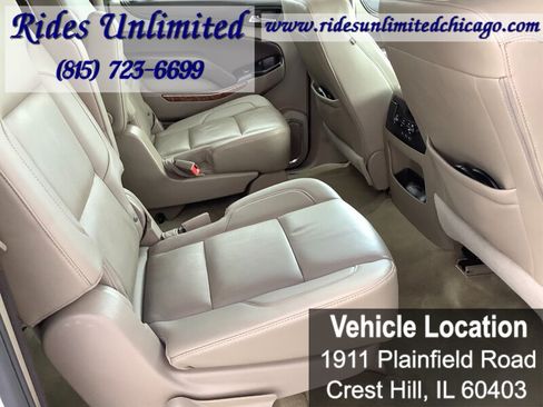 Used 2017 Chevrolet Suburban Premier AWD/4WD image 32