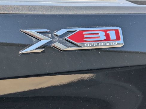 Used 2024 GMC Sierra 1500 Elevation AWD/4WD image 9