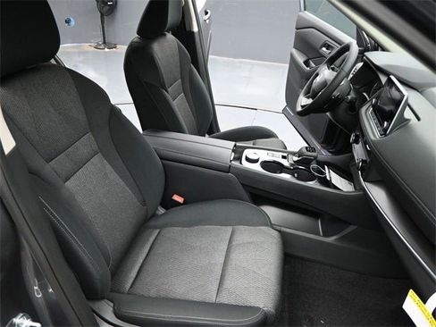 New 2026 Nissan Rogue SV w/ Cold Weather Package image 27