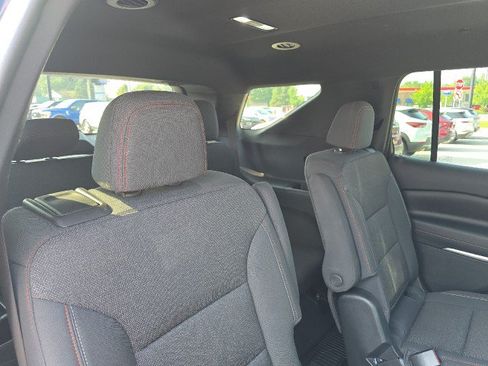 Used 2024 Chevrolet Traverse Z71 w/ LPO, Floor Liner Package AWD/4WD image 44