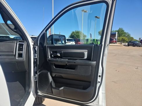Used 2024 RAM 1500 Warlock RWD image 15