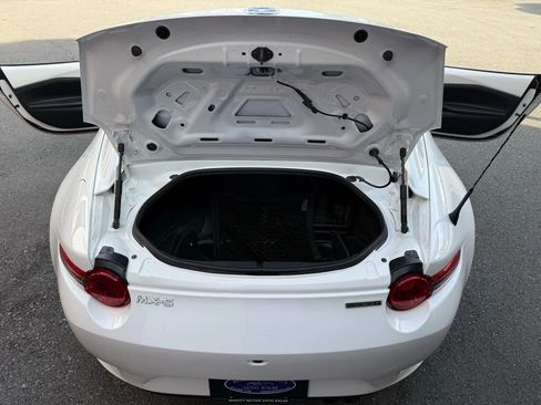 Used 2022 MAZDA MX-5 Miata RF Grand Touring w/ Weather Package image 11