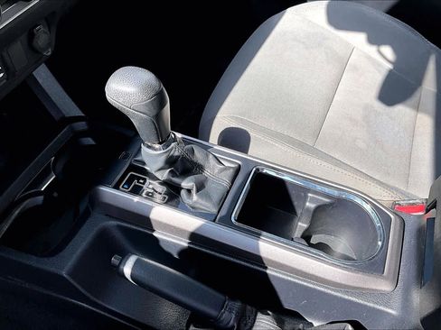 Used 2019 Toyota Tacoma SR5 image 16