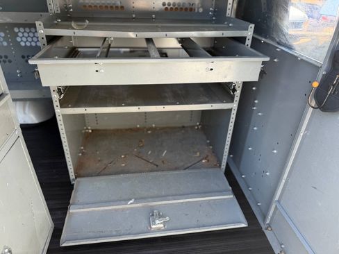 Used 2013 Chevrolet Express 2500 RWD image 14