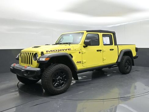 Used 2023 Jeep Gladiator Mojave AWD/4WD image 4