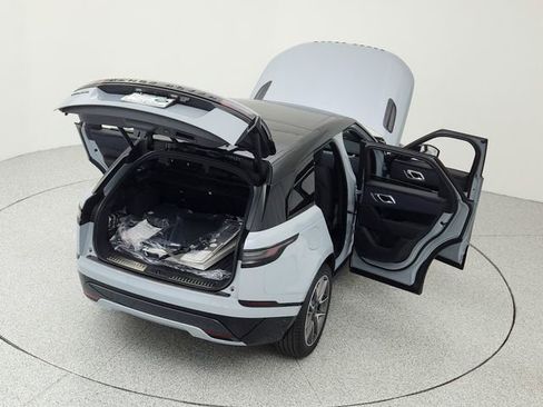 New 2026 Land Rover Range Rover Velar Dynamic SE image 16