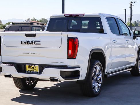 Used 2022 GMC Sierra 1500 Denali w/ Denali Reserve Package AWD/4WD image 4