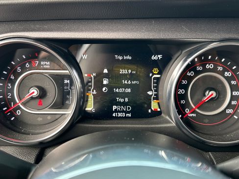 Used 2021 Jeep Gladiator Mojave image 22