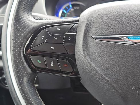 Used 2020 Chrysler Pacifica Limited w/ Advanced Safetytec Group image 37