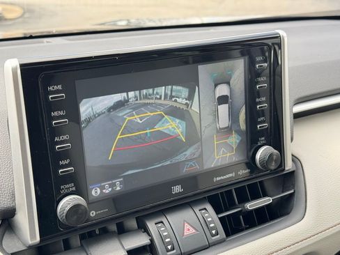 Used 2020 Toyota RAV4 Limited image 45