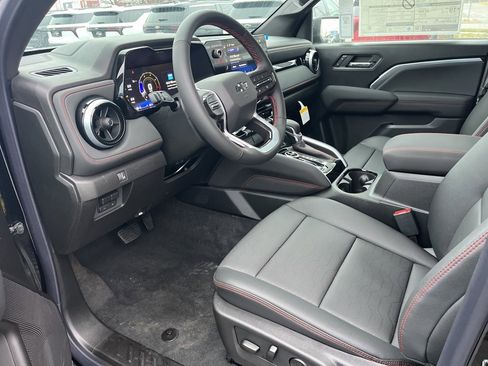 New 2026 Chevrolet Colorado Z71 w/ Z71 Convenience Package 2 image 11