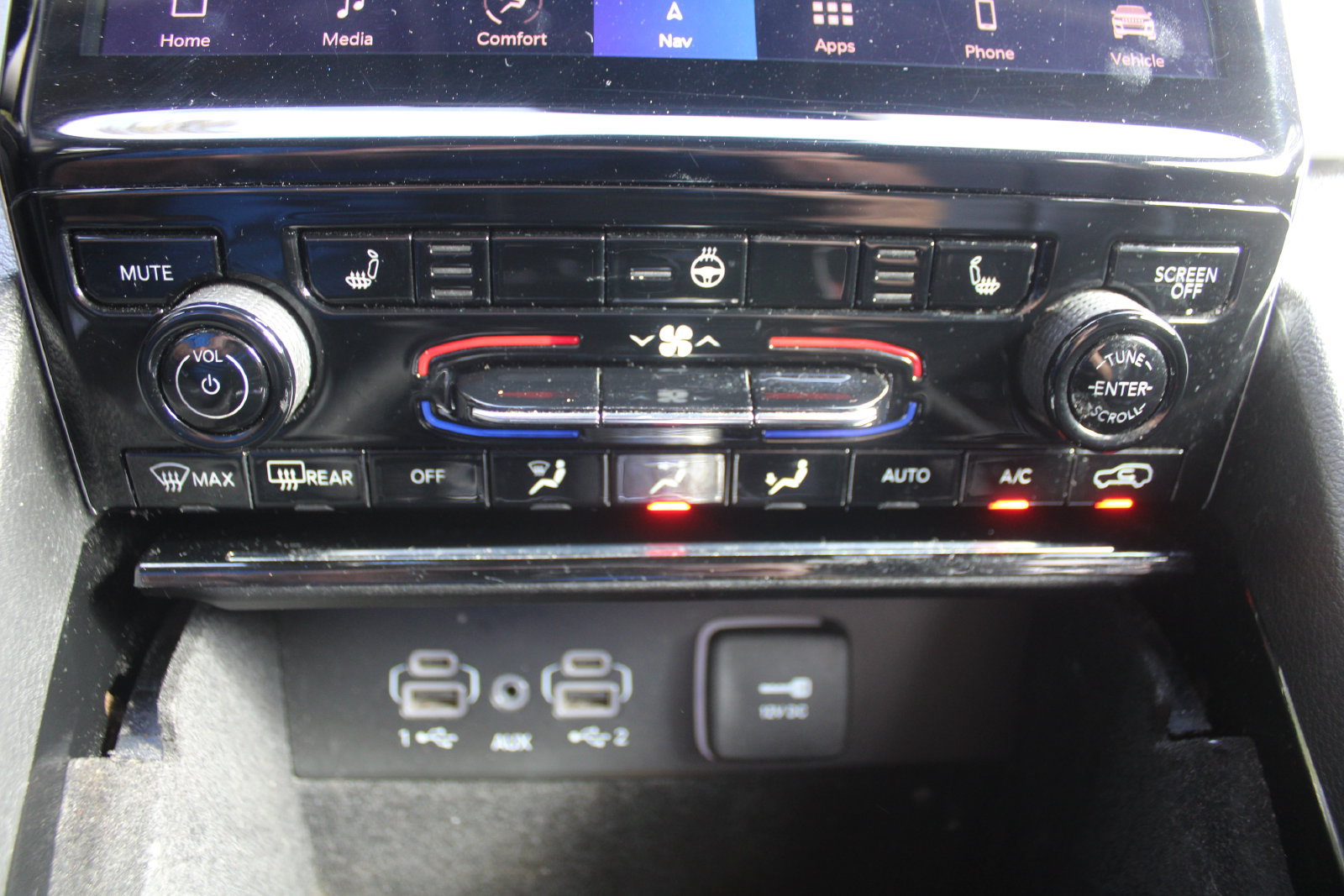 Used 2022 Jeep Grand Cherokee L Limited RWD image 41