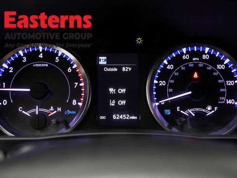 Used 2019 Toyota Highlander LE FWD image 17