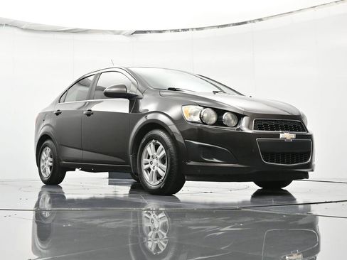 Used 2014 Chevrolet Sonic LT w/ Advanced Safety Package image 45