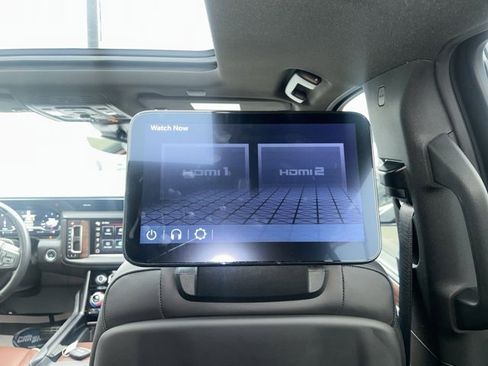 Used 2024 GMC Yukon Denali Ultimate image 42