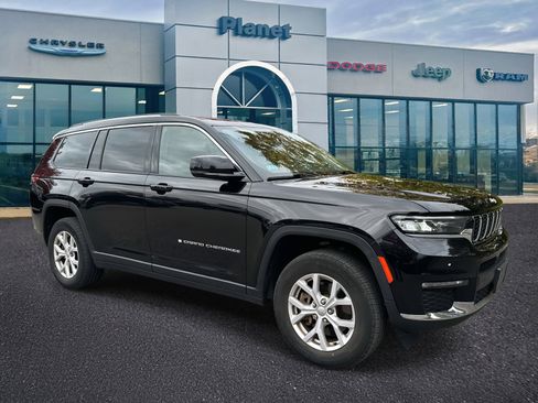 Used 2022 Jeep Grand Cherokee L Limited image 2