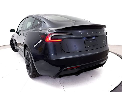 Used 2024 Tesla Model 3 Performance AWD/4WD image 4
