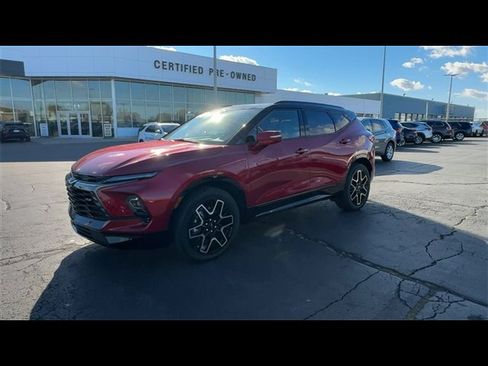 Used 2025 Chevrolet Blazer RS image 4