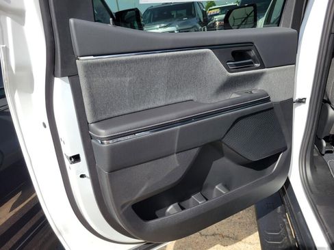 New 2026 GMC Sierra EV Elevation image 28