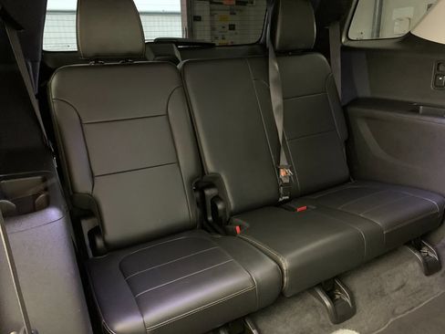 Used 2020 Chevrolet Traverse Premier w/ Redline Edition AWD/4WD image 39