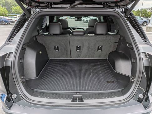 Used 2026 Chevrolet Equinox RS FWD image 32