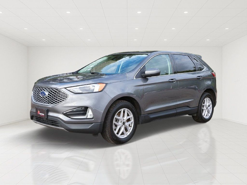 Certified 2024 Ford Edge SEL w/ Convenience Package AWD/4WD image 2