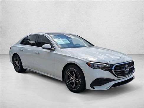 New 2026 Mercedes-Benz E 350 4MATIC Sedan image 6