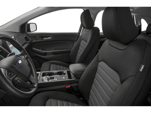 Used 2024 Ford Edge SE w/ Black Appearance Package AWD/4WD image 6
