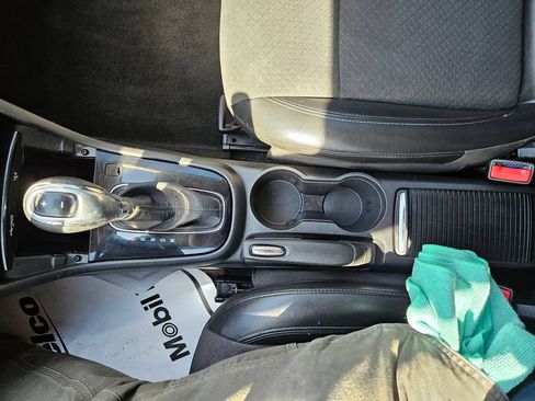 Used 2021 Buick Encore Preferred FWD image 16