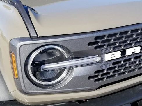 New 2025 Ford Bronco Badlands AWD/4WD image 11