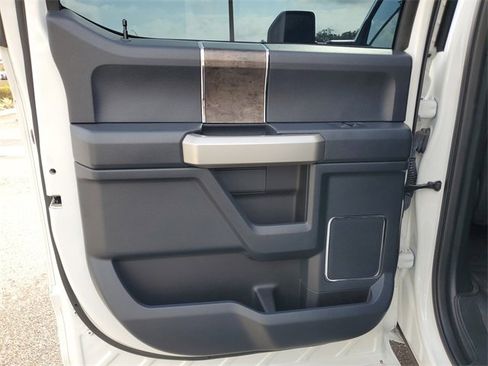 Used 2022 Ford F250 Lariat w/ Lariat Ultimate Package image 8