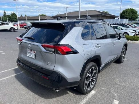 Used 2025 Toyota RAV4 XSE w/ Premium Package AWD/4WD image 5