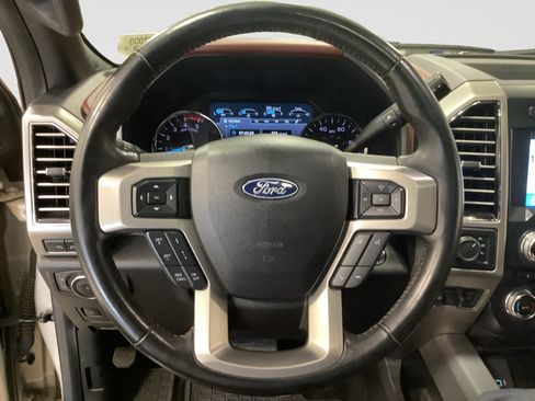 Used 2018 Ford F250 Platinum w/ Platinum Ultimate Package AWD/4WD image 15
