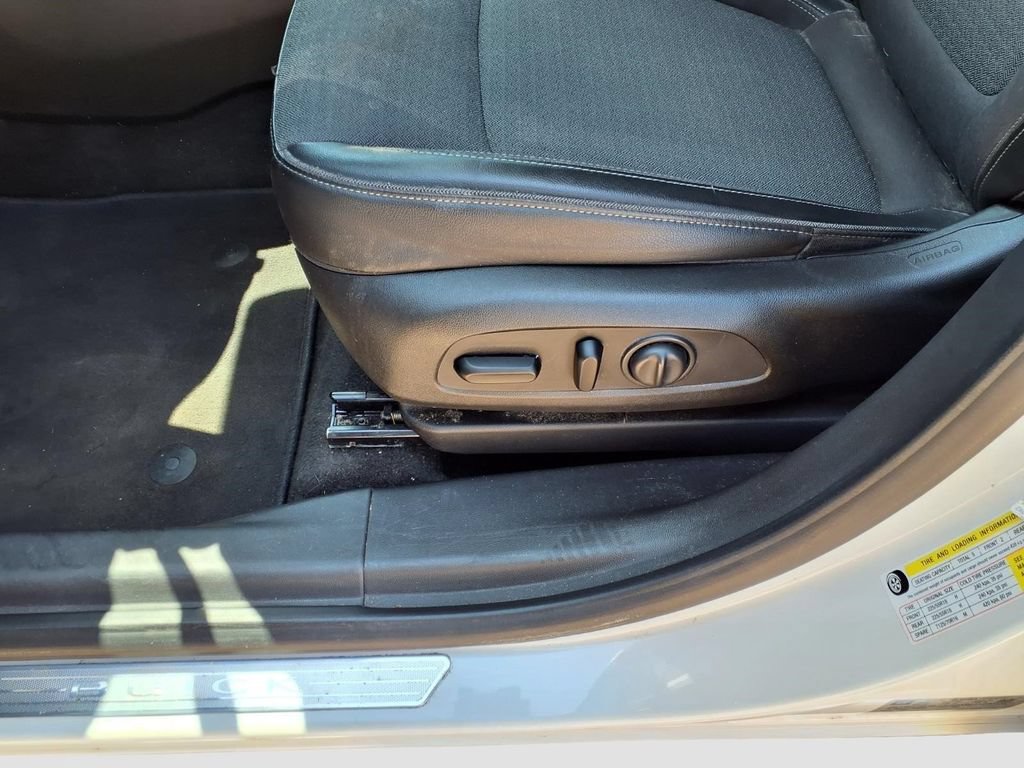 Used 2020 Buick Encore GX Select w/ Sport Touring Package FWD image 22