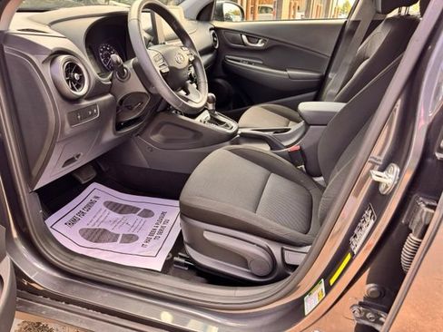 Used 2022 Hyundai Kona SEL w/ Convenience Package FWD image 10