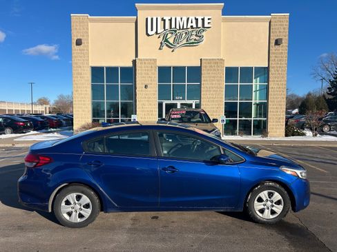 Used 2018 Kia Forte LX w/ LX Rear Camera Package image 1